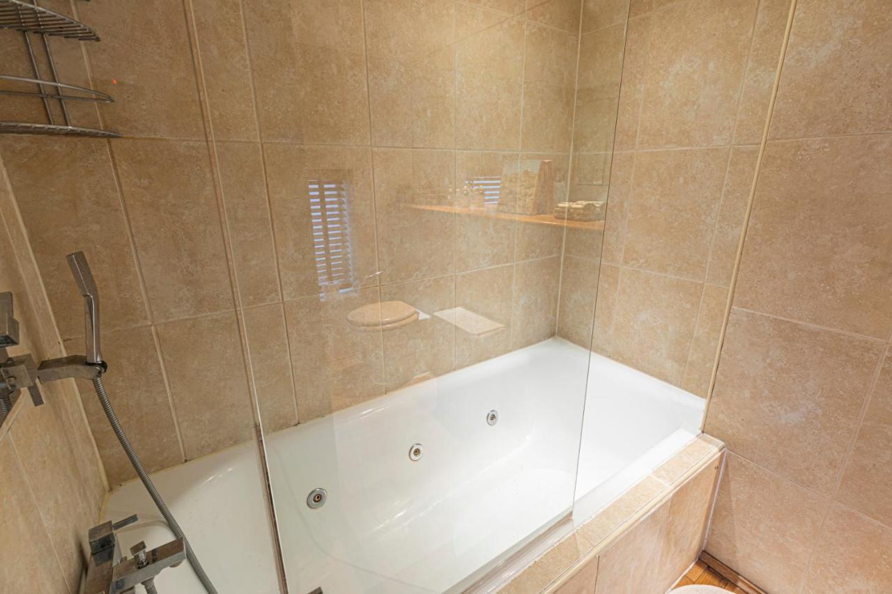 Contemporary In The Heart Of Fulham * Londra